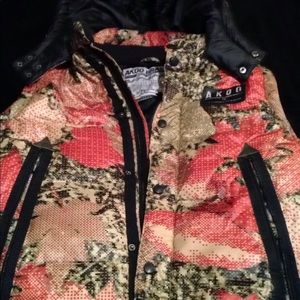 Akoo coat vest